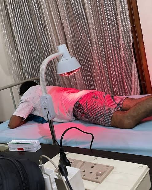 Infrared ray therapy device